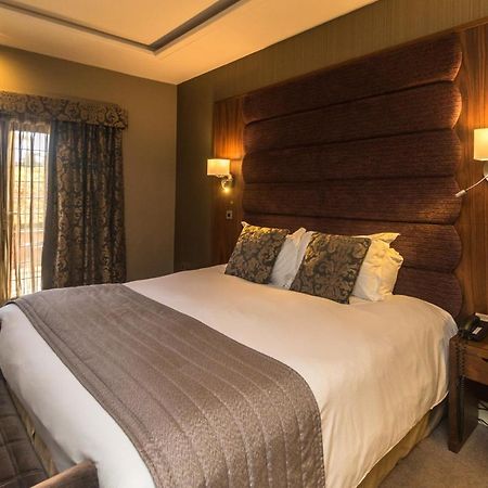 The Mere Golf Resort & Spa Екстериор снимка