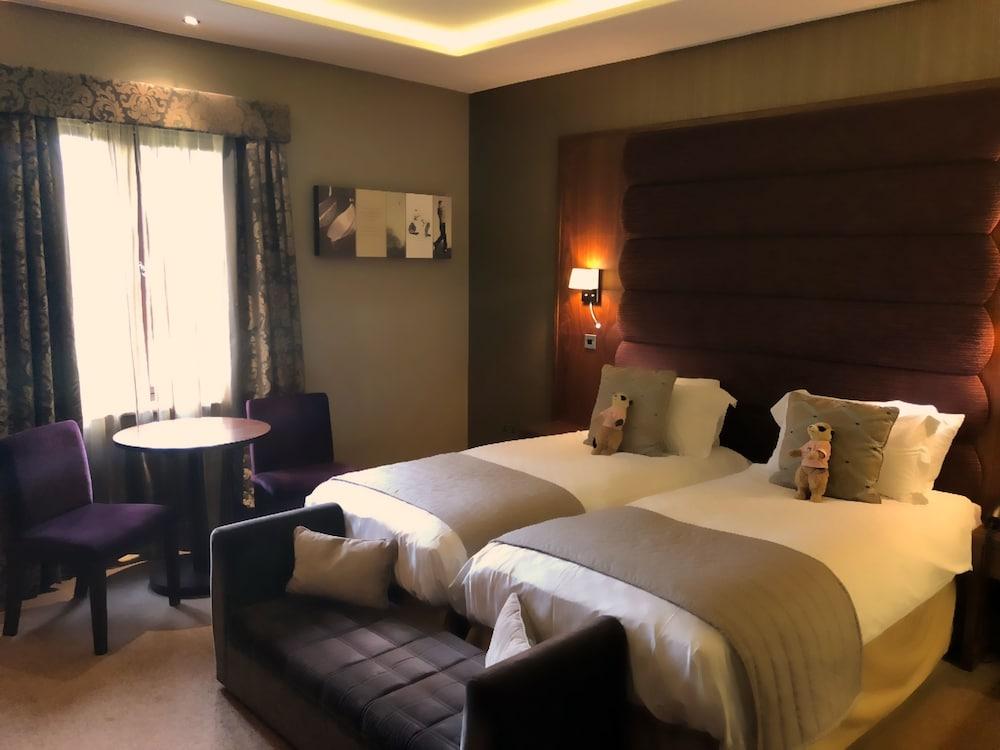 The Mere Golf Resort & Spa Екстериор снимка