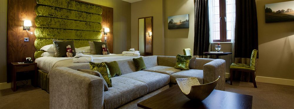 The Mere Golf Resort & Spa Екстериор снимка